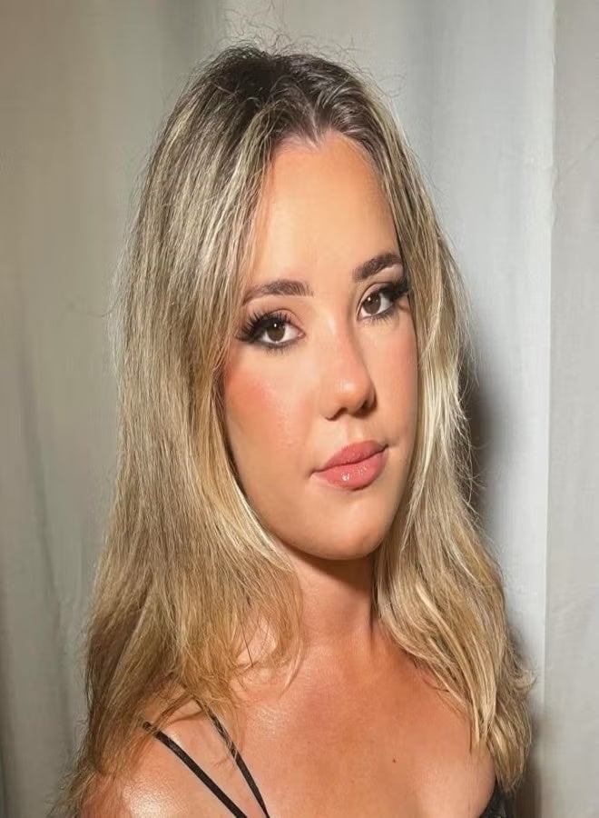 elf e.l.f. Halo Glow Liquid Filter Complexion Booster – Shade 4 Medium, 31.5ml | Illuminating Hydrating Liquid Makeup with Hyaluronic Acid, Radiant Soft-Focus Glow, Vegan & Cruelty-Free - Image 5